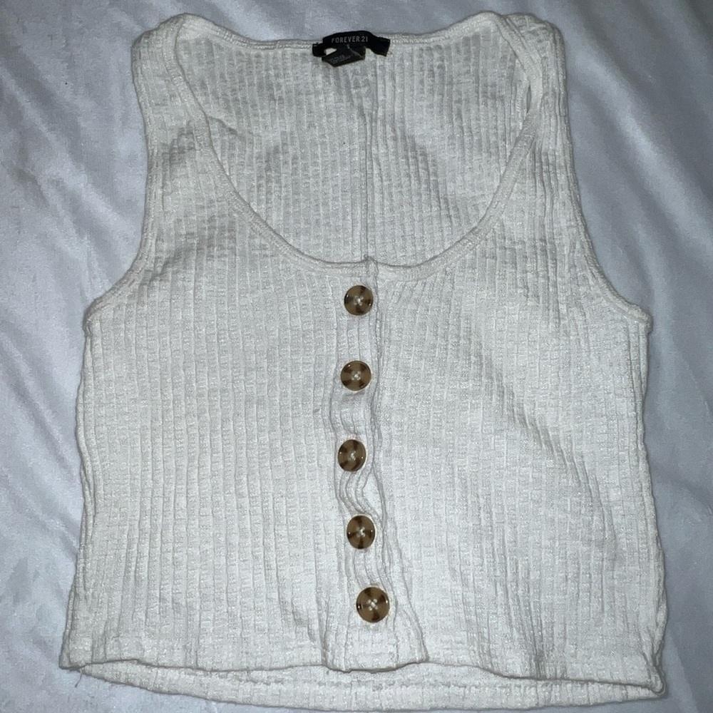 Button down tank